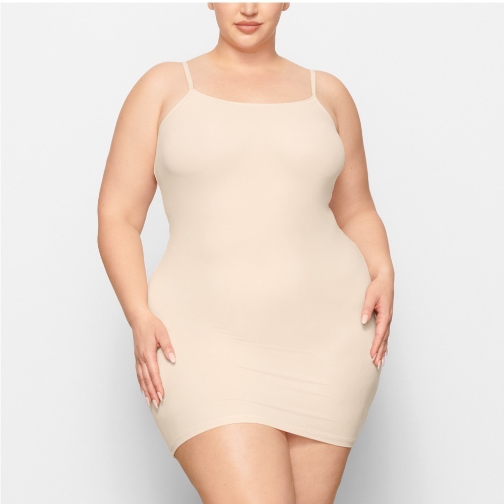 NWT SKIMS Fits Everybody Slip Dress Sand
